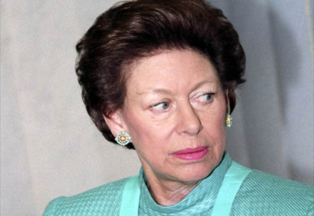 Queen Elizabeth sister illegitimate son Robert Brown