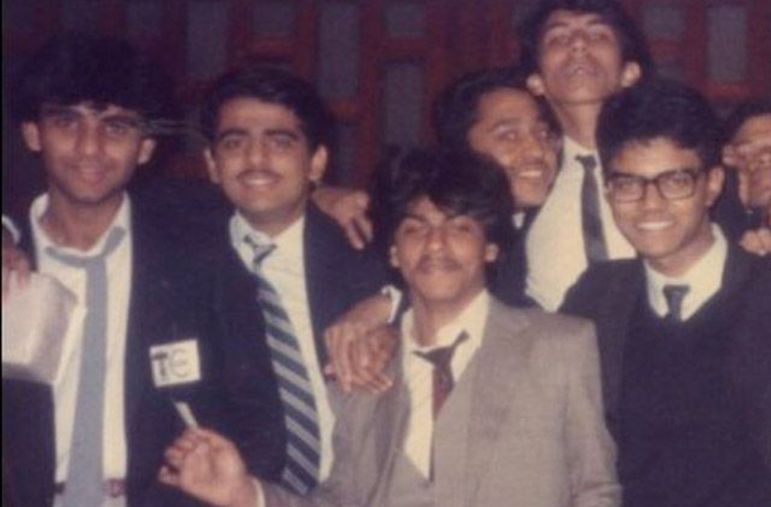 shah-rukh-during-college-days
