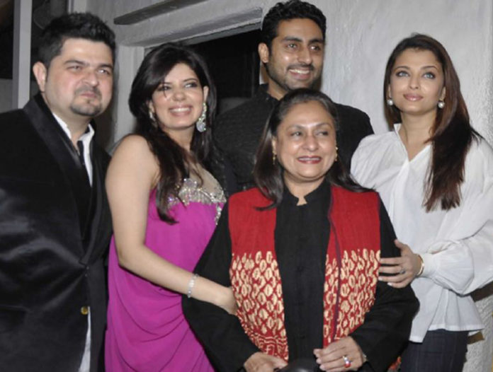 Jaya Bachchan seen with Aishwarya and Abhishek.