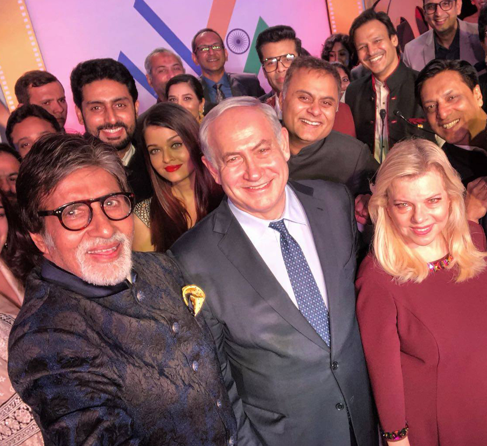 Aishwarya Rai and Vivek Oberoi in selfie with Israeli Prime Minister Benjamin Netanyahu
